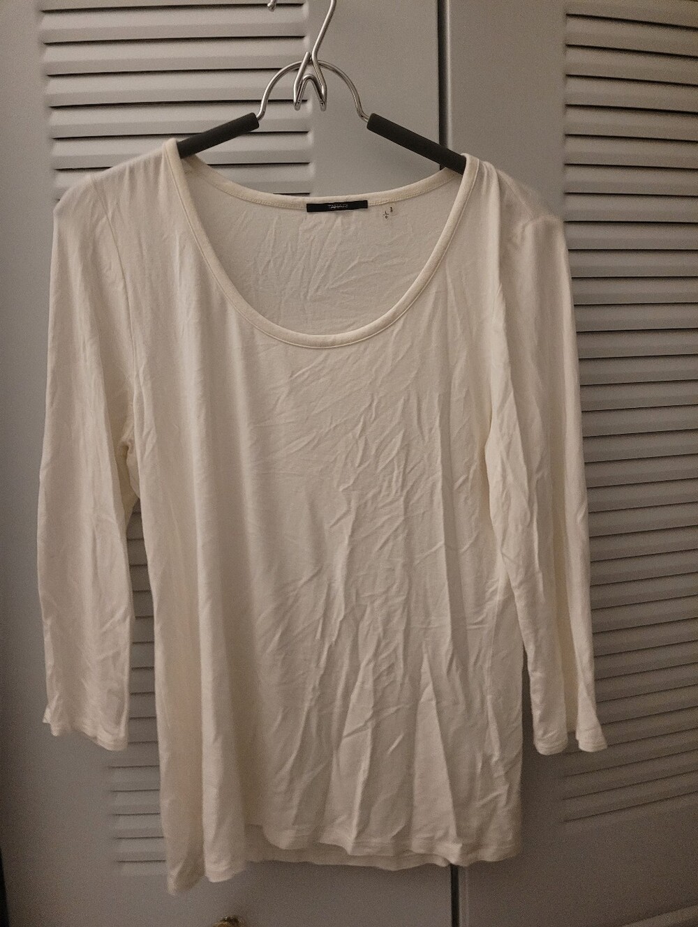 Tahari Cream Lightweight Top Size Large